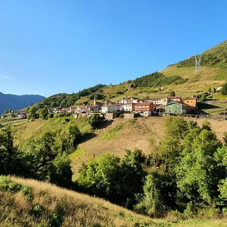 Casa Amparo Dom wakacyjny Pajares (Asturias)